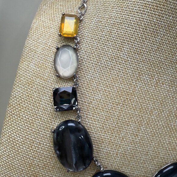 Multi-Stone Necklace With Oval Gray Shell Beads & Faceted Yellow/Smoky Quartz St - Picture 6 of 12